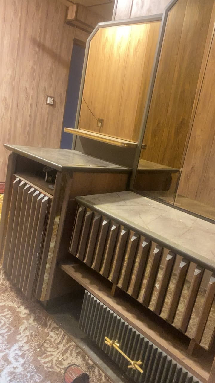 سلام عليكم غرفة نوم لبيع
الكنتور ٦ بوب الغرفة 8قطع  الغرفة نضيفة ومحافظ علية
مكاني بغداد الدورة نهاية حي الصحة
السعر مليون و١٠٠ وبيه مجال


**إذا كنت صاحب هذا الإعلان وتريد حذفه لأي سبب، رجاءا أرسل رسالة إلى الدعم الفني**