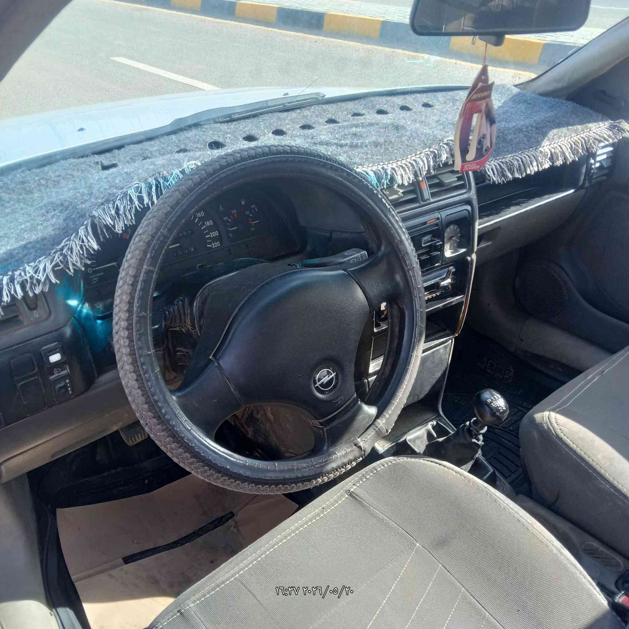 سلام عليكم اوبل للبيع موديل 90 حجم 20 صياره بيه بدايت صرف صياره جاهز صبغ بس دواير دوسات قفل مركزي جام كهرب دنته صياره رقم نينوى بسمي اسعر 46 شرط تحويل ***********
