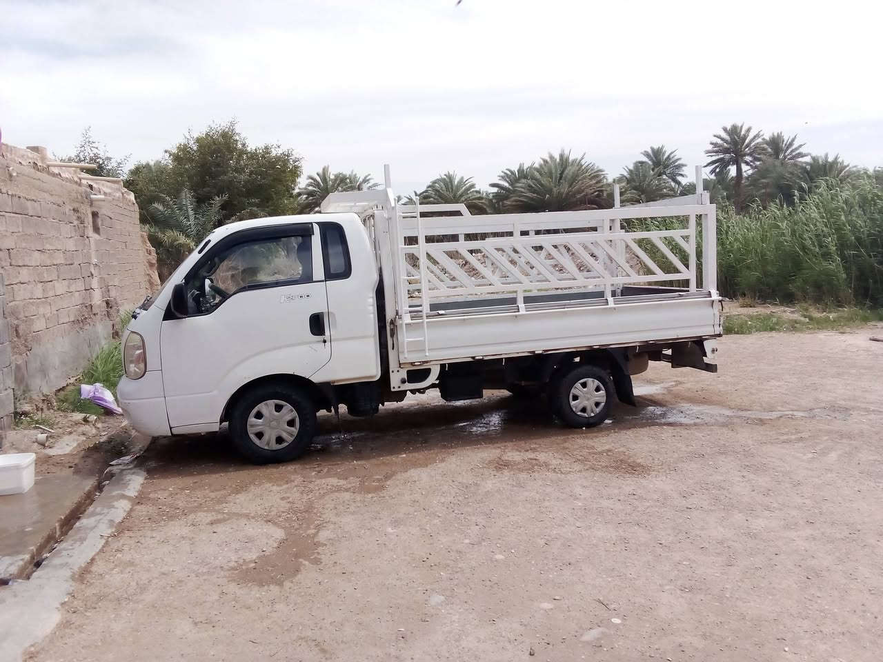 سياره للبيع بنكو بنغو للبيع كفاله عامه ٢٠١٠للاتصال***********
