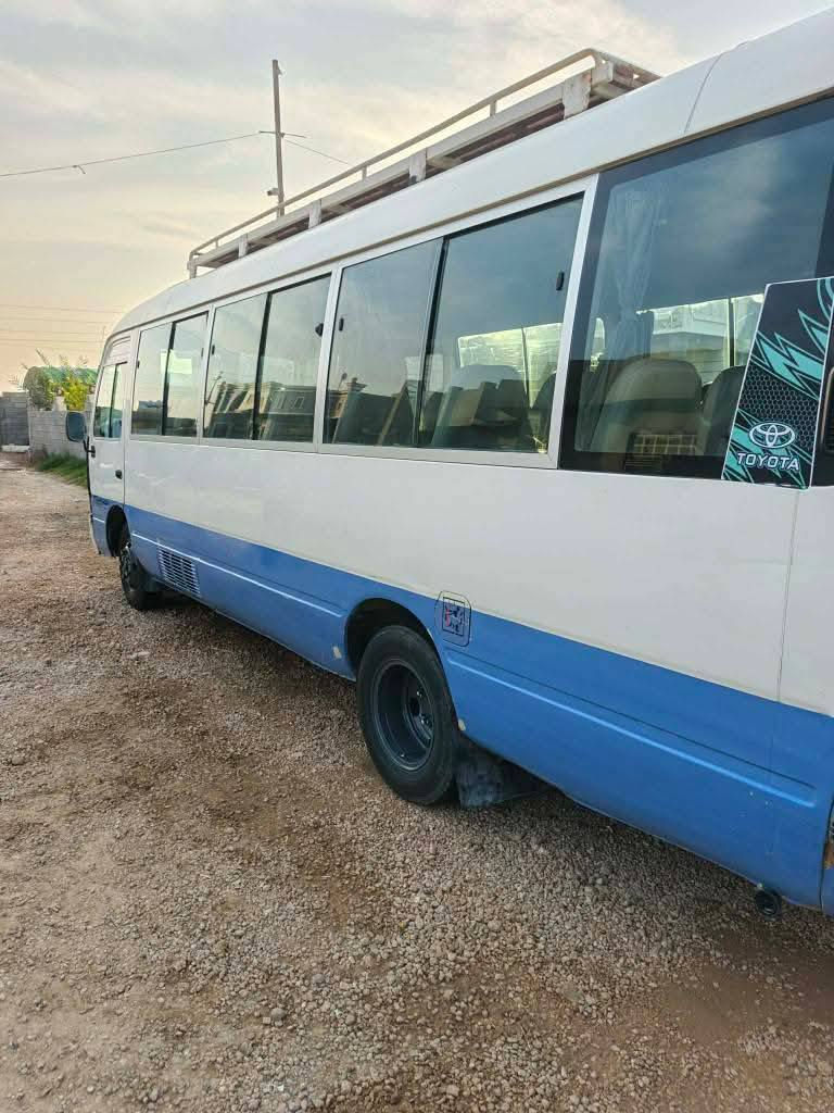 السلام عليكم
للبيع تويوتا 2007 رقم بصره انجليزي هزه وبراد وهيئه كلها مصفر سياره ربع ما تصرف عليها تايرات جديده صدر خلف امامي جديد سياره خير من الله تبريد ثلج سياره جاهزه للشارع محرك وقير واكسن كفاله سياره خير من الله الابيض مقفول من صبغ بيها طخه قليله البنيد خسفه وشويه بالحجل والسعر 210 وبيها مجال للشراي محوره منظومه غاز ابوسيف ‏‪***********‬‏     🥰‏‪***********‬ اخوان مكلف بالنشر
