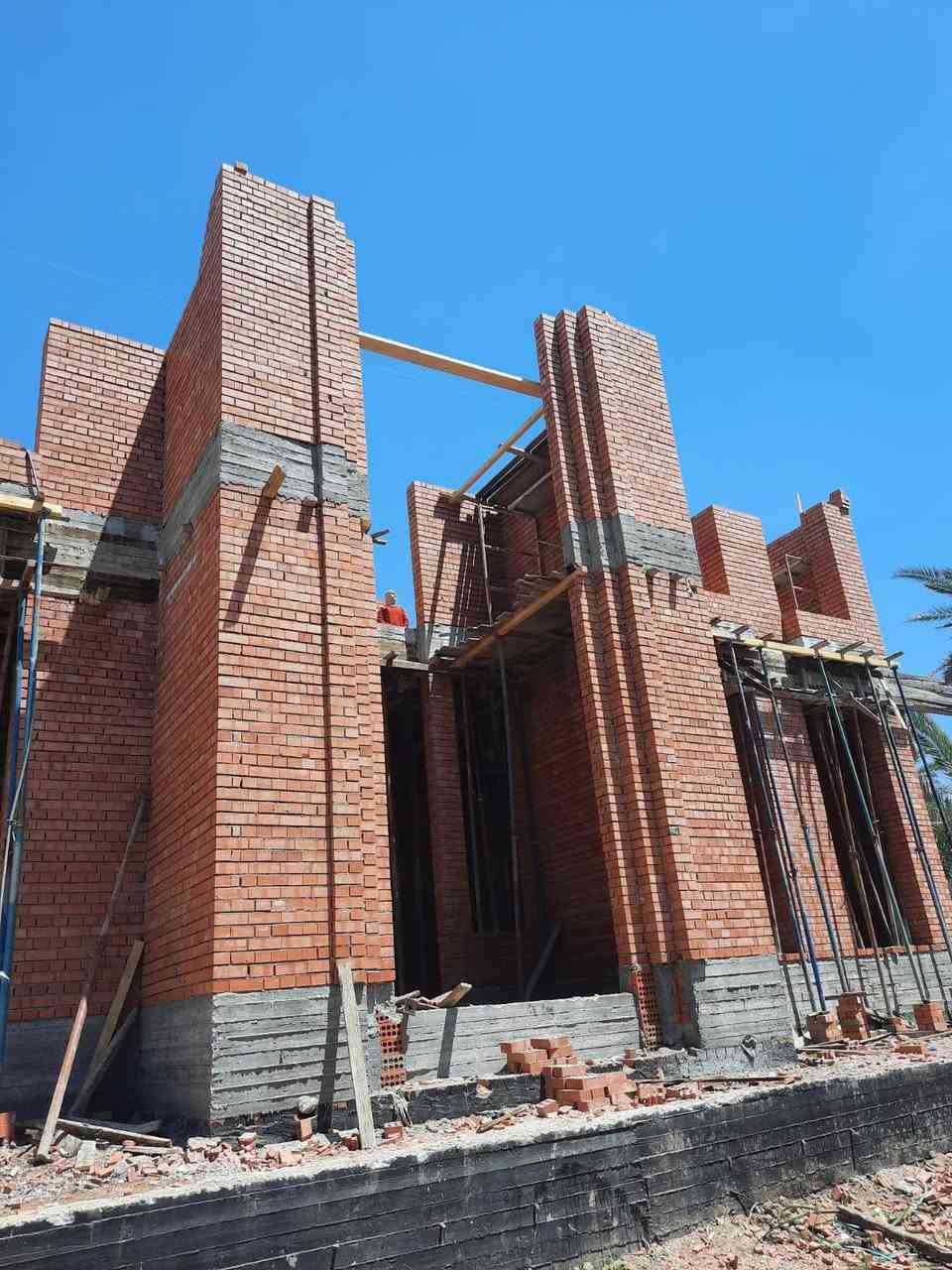 🔨 حوّل حلمك إلى واقع مع [المهندس جمعه العبيدي ] للمقاولات العامة

من الفكرة الأولى إلى التسليم النهائي، 
نرافقك بخبرة وكفاءة لضمان تنفيذ مشروعك بأفضل جودة وفي الوقت المحدد.
وباسعار تنافسية تسليم مفتاح
450 الف _700 الف وبحسب المواصفات 

اما  للهيكل عظم طابوق اصفر  هو 190 الف
وللطابوق الأحمر  225 الف

🏠 بناء منازل وفلل  
🏢 تنفيذ المشاريع التجارية  
🎨 تشطيبات عصرية وفاخرة  
🛠️ أعمال صيانة وترميم

📍 تنفيذ احترافي ... جودة تدوم.

📞 تواصل معنا الآن: [*********** / ***********]

#مكتب_مقاولات #بناء_وتشييد #تشطيبات #هندسة_مدنية

