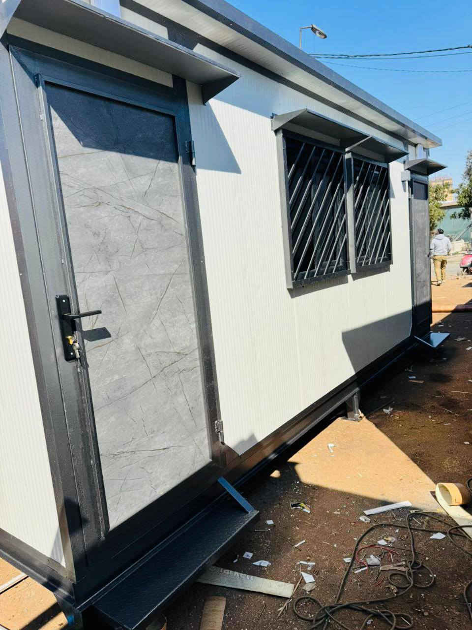 كرفانات جديدة قياس3×6سعر مليون و850
باب وشباك تركي نصنع جميع القياسات
وعمال الموقعي و ضد الحريق عنوان بغداد باب الشيخ
اتصل على الرقم: ***********
