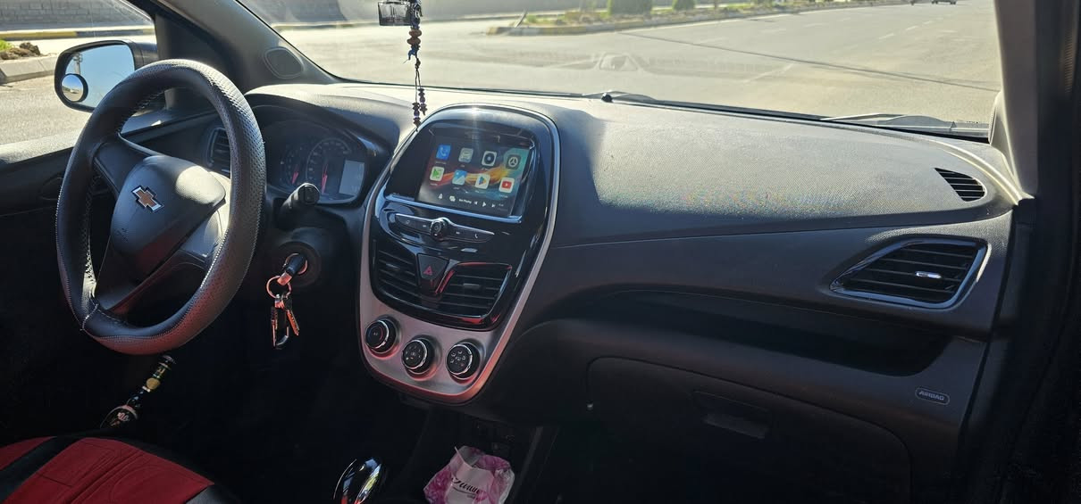 *شيفروليت سبارك 2018.
* رقم بغداد أنكليزي. 
*حجم المحرك 1،400L دوش المرغوب. 
*ماشية 73 الف ميل 
*حساس إطارات..شاشة أندرويد تعمل بنظام الCarply. 
*تبريد...تدفئة. 
*ويل كب حجم 15.
*داخل أسود مخمل .
*مواصفات عاديه...جام جوبي.
*******السعر .........//   85$ وبيها مجال. 
* صور الحادث:- مرفقة بالمنشور. 
*المكان:- كربلاء المقدسة 
للاستفسار:-
***********
***********
