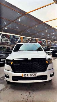 رام 2025 مكينة 6 سلندر توين توربو  شاشه تسلا ماشية 4000 بوضع الزيرو  5...