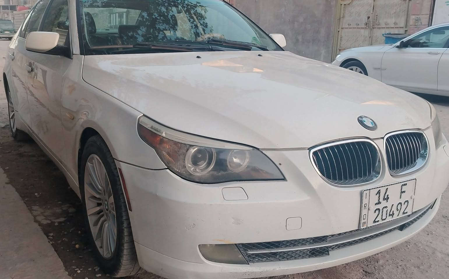 سلام عليكم وطيب الله أوقاتكم..
للبيع فقط
 E60 530 2006  n52
رقم بصرة الجديد باسمي مكانها بغداد.. حدادية وتايرات  وتبريد وغرفه كله جديد بيها طخه موضحه بالصور وتبديل الباب الخلفي جهة الصدر والباقي مكفول من الصبغ والضربة محرك ٣٠ n52 اي استفسار *********** السعر  ٩٥ ورقه ومجال بسيط
