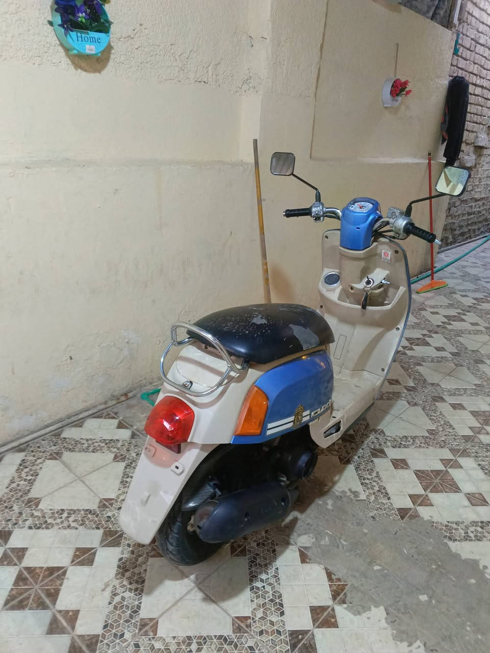 السلام عليكم 
دراجه للبيع ختم واحد 2008 مكينه ما مفتوحه اوراق كامله مكاني حسينه تحرير سعر 550 بيها مجال رقم ***********
