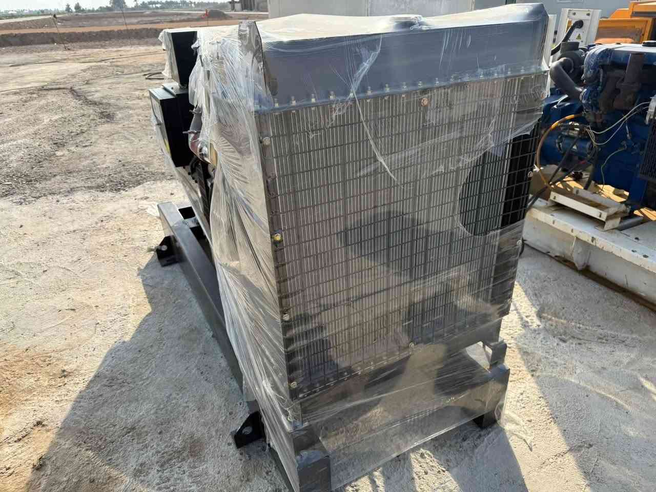 تحيه طيبه 

مولد النوع كمنز ١٠٢ زيرو 0️⃣ المحرك ٦ بستم سوبر  ١٥٠ كيفي انتركلر بم كهربائي 

نوع التوليد ستامفورد نحاس ١٠٠٪؜ 

نظام حمايه متكامل واطفاء وتشغيل ذاتي اوتو 

العنوان ؛ بابل الشوملي 

للتواصل الاتصال او واتساب 

***********
***********

علي الأكبر السلطاني 

علماً متوفر لدينا كافة انواع المولدات بمختلف الاحجام 

متوفر توصيل 🚚🚛

لسنا الوحيدين لكننا الأفضل ✅✔️
