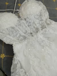 ملابس • للبيع