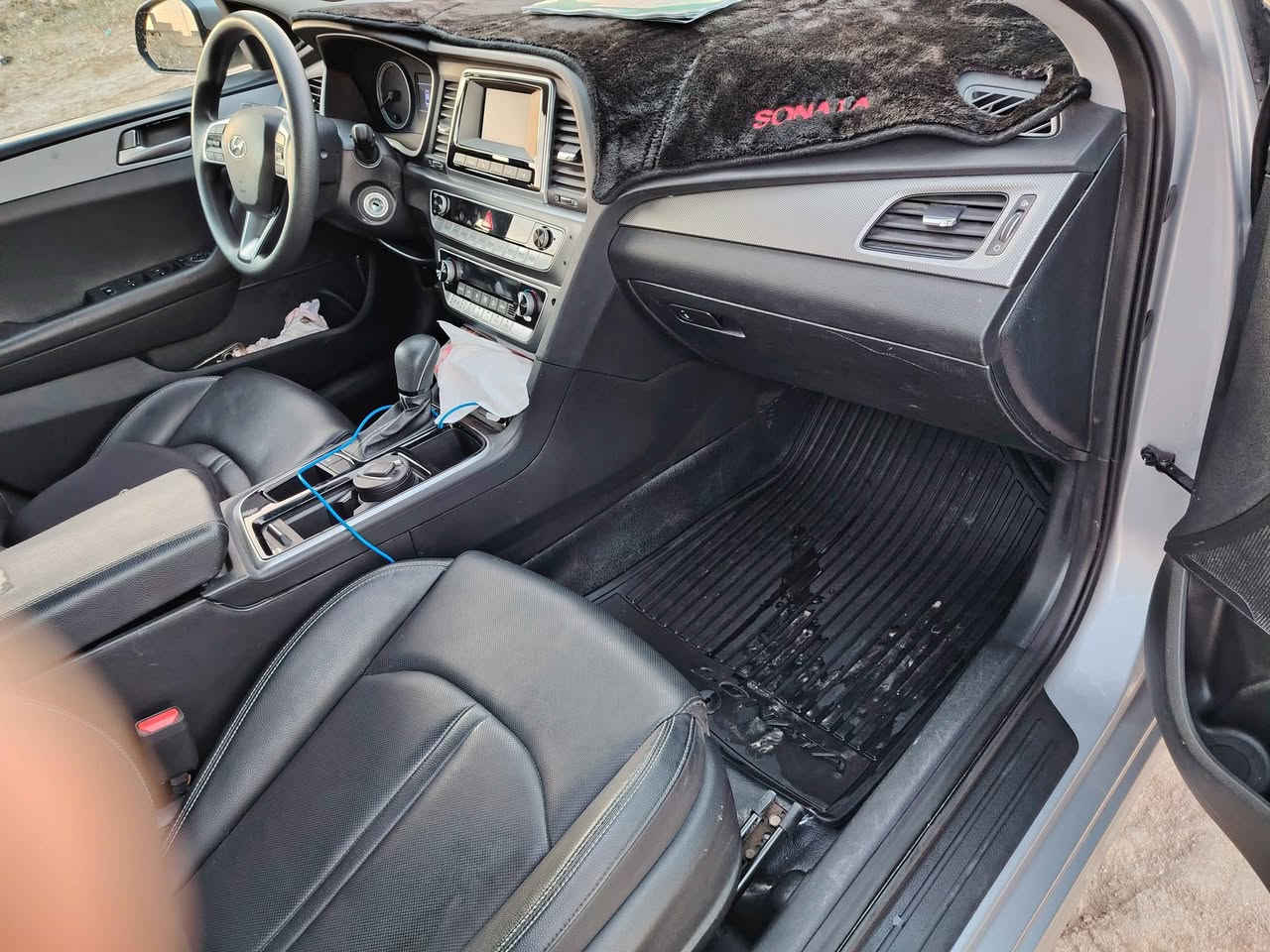 سوناتا موديل ٢٠٢٣ غاز اصل رقم قادسيه حره قطعتين صبغ سياره جديده
***********.    /سعر154 Singapore
