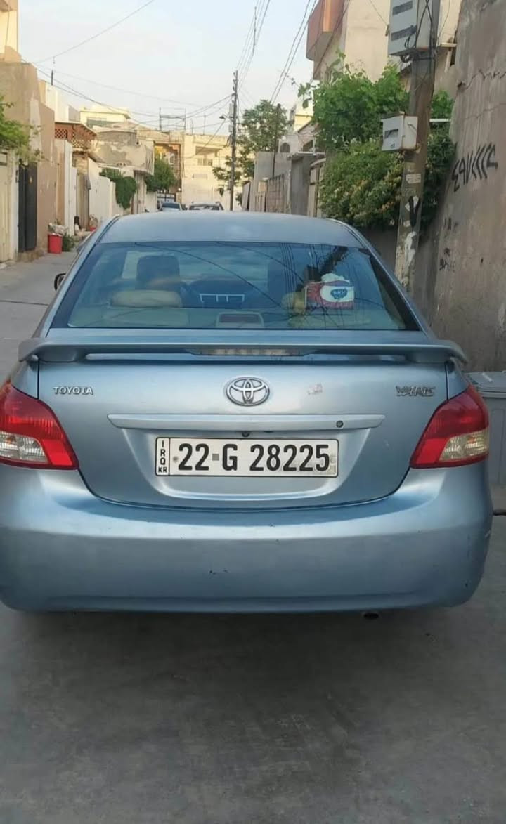 یارس 2010
گێڕ عادی هه موشتی بە شەر ت 
گێڕ ومە کینەو تە بریت بەشە رت 
پشت و پێشی کە پس 
پێنج پارجە بێ ناوگرتن 
شوین هه ولێڕ سنوی رقم نوێ 
***********کۆرک وتس ئە پ أربيل, العراق
