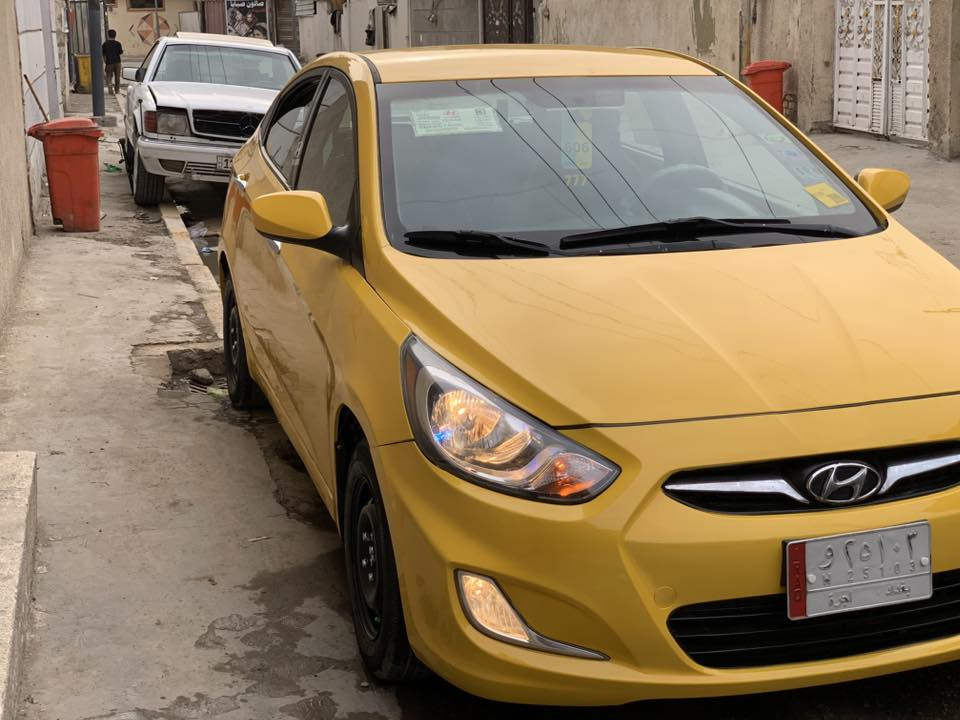 اكسنت موديل 2012 السعر 79
وارد امريكي حادثها جاملغ امامي طخة خلف الايت بدون ضرر قوي 
صبغة جديدة كير مكينة صدر تبريد تدفىء كهربائيات 
حدادية 4دسك امامي خلفي  رقم بغداد سيارة جاهزة مابيها نقص سيارة احلى من الصور 
مكاني بغداد الحبيبية 
الاتصال ‭0776 607 1117‬
