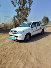 هايلوكس ٢٠١٠ • رقم انگليزي • سنويه ٢٠٣٠