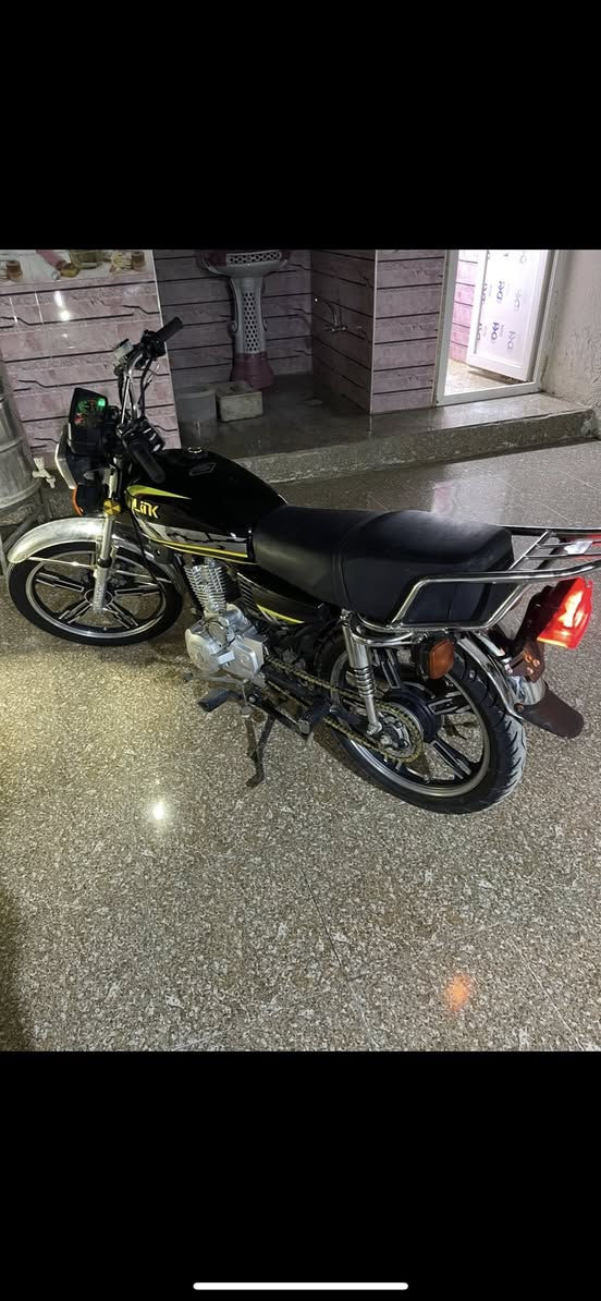 سيفان 21 رايده ب500 وبيه مجال مكاني بعقوبة ***********
