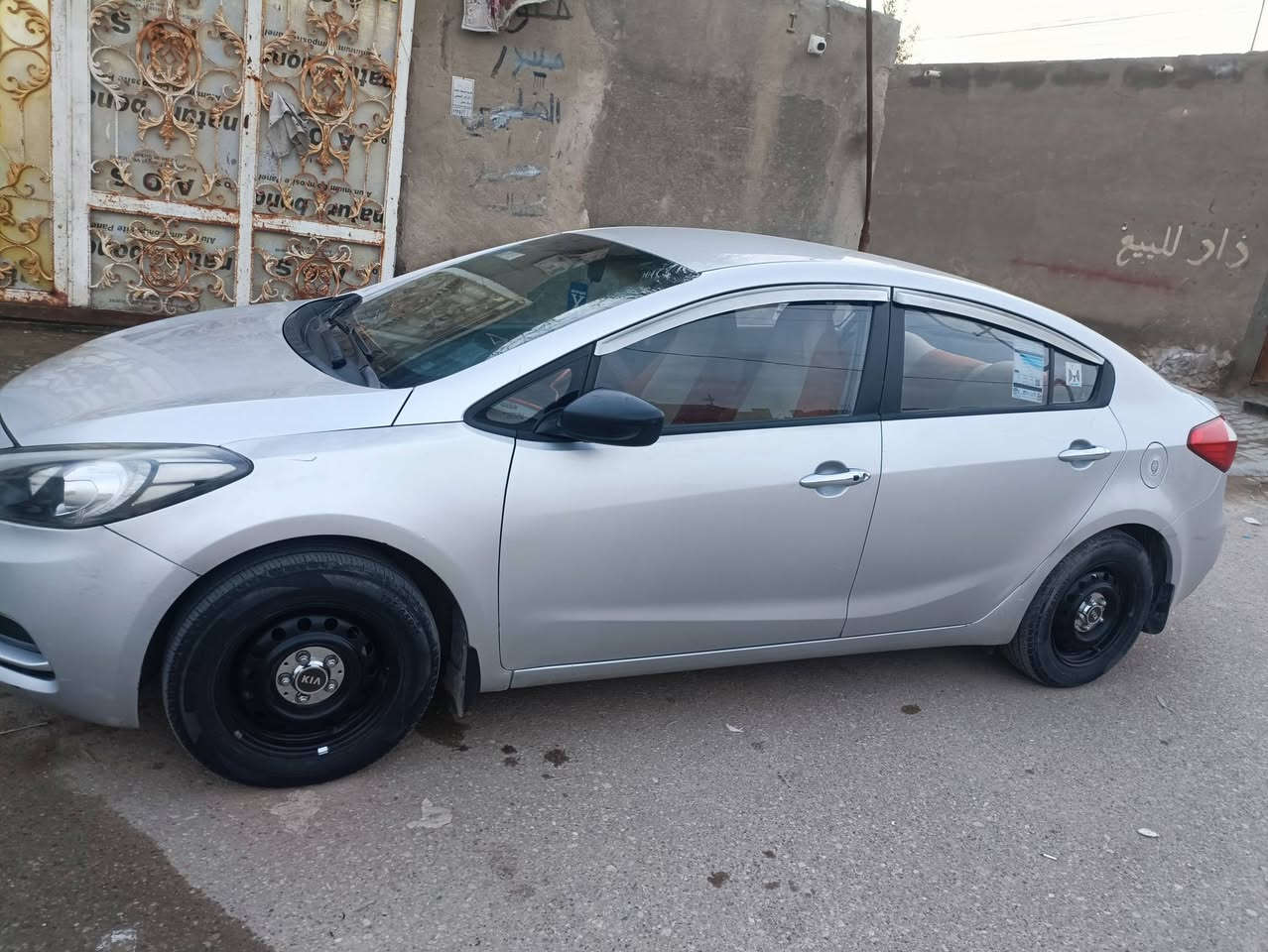 سيراتو 15 للبيع صبغ جوملغ ومرشوش ويا لباب قبل لاتتصل أو تراسل علمود تعرف كلشي  لن اني مو ابو مصلحه جبتهه اشتغل تكسي  وبطلت بارد كد صبع بل بنيد وهم بارد بجنطه كد صبع هيج سناتم  جامه كدام مفطوره بعد سلامتكم سياره بسم اخوي سعر 115 عاجبك خابر ماعاجبك نطي لايك وعبر لمنشور رقم ***********, ماعندك رصيد بي واتساب
