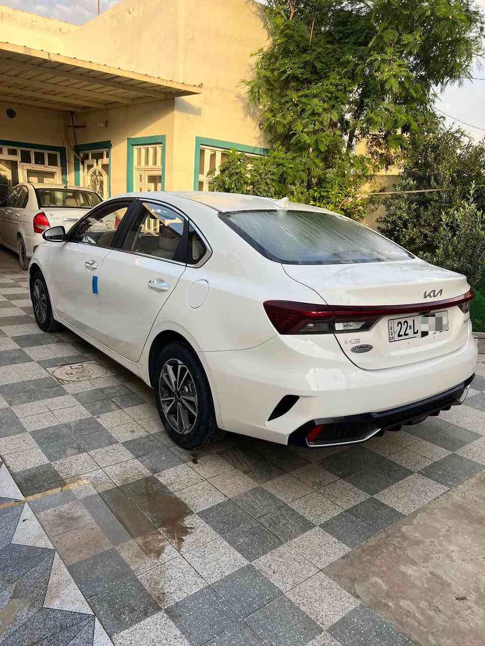 للبيع  K3 موديل 2022 خليجي فول 1/1 ماشيه 78 رقم اربيل دولي السياره جديده بمعنى الكلمه وضع الشركه استخدام شخصي ما متعوبه وجاهزه من كلشي 
السعر "130.  
مكاني " النجف 
الاتصال" ***********
