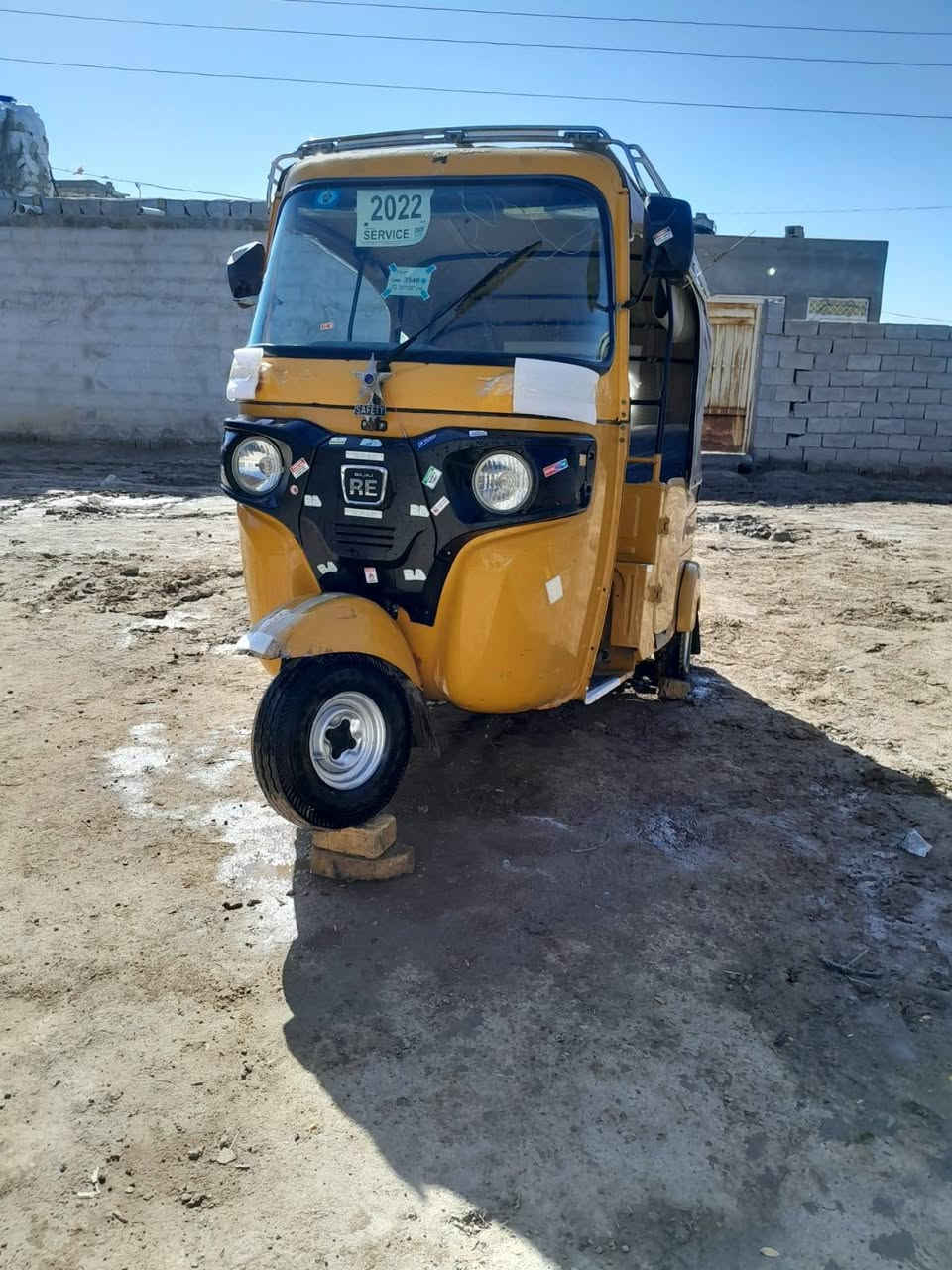 تكتك للبيع 21 رقم بصره كفاله السعر 6800 وبيه مجال الشراي يتصل *********** مداور ثاني يوم
