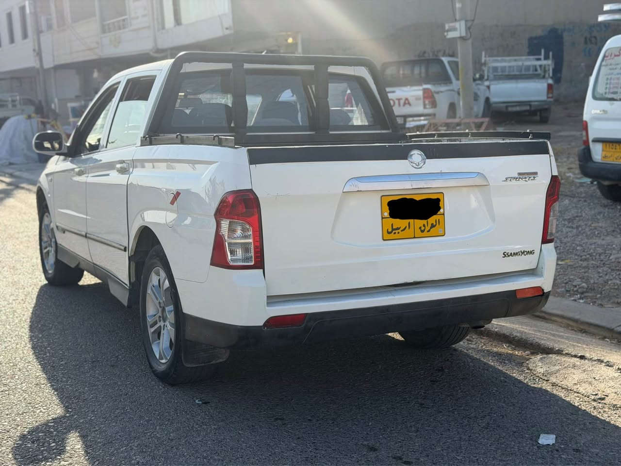 سانگیۆنگ ٢٠١٢دەبل ئەکسل4*4
سبوغ تەنها دەرگای دواوە دوبست سبوغە
نرخی ٧٧وەرەقە
*********** أربيل, العراق
