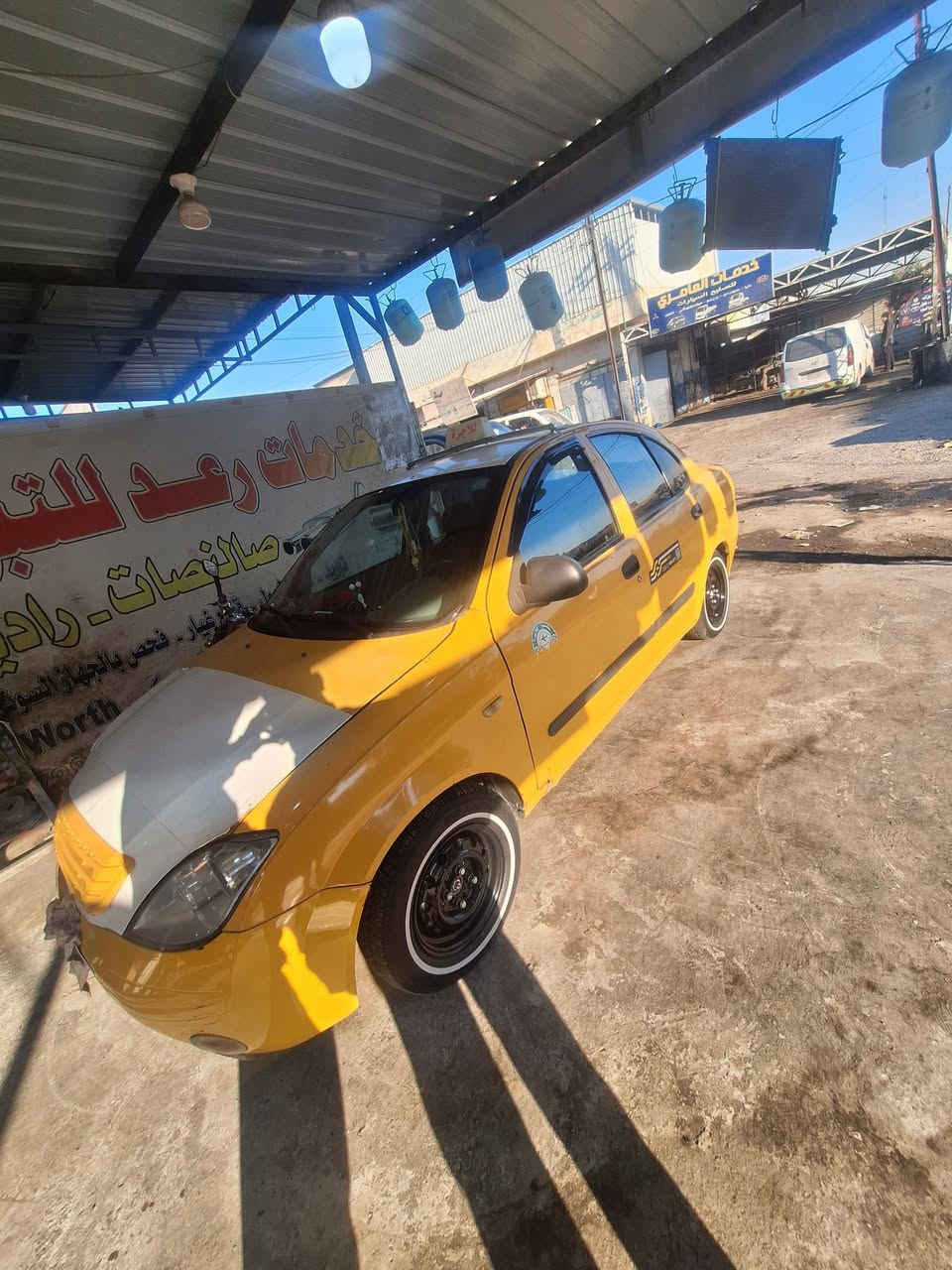 السلام عليكم
سيارة طيبة للبيع موديل ١٤ رقم بغداد انكليزي بأسمي تحويل مباشر وسريع مصفرة هيئة غرامات 
السعر ٣٥ وبيهه مجال حك الجية عنوان شهداء البياع *********** اتصال فقط
Sajad Mahdi
