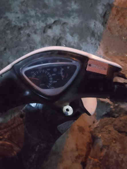 شباب دراجة ماكس عدلة للبيع 
نضافه ٪100 دراجة خير من الله
لا نضوح لاتبخير  الكهربايات شغال
السعر 550 وبيه مجال حك الجيه
العنوان بغداد حي اور 600 
الرقم *********** 
متواجد واتساب وماسنجر
