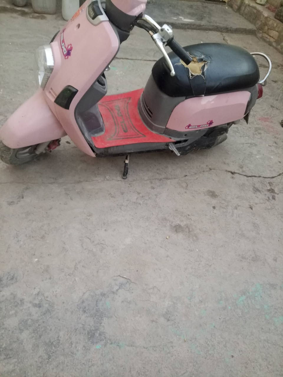 دراجه بوليس كابريتر نضيفه وحلوه سعرهه 475.  ***********
