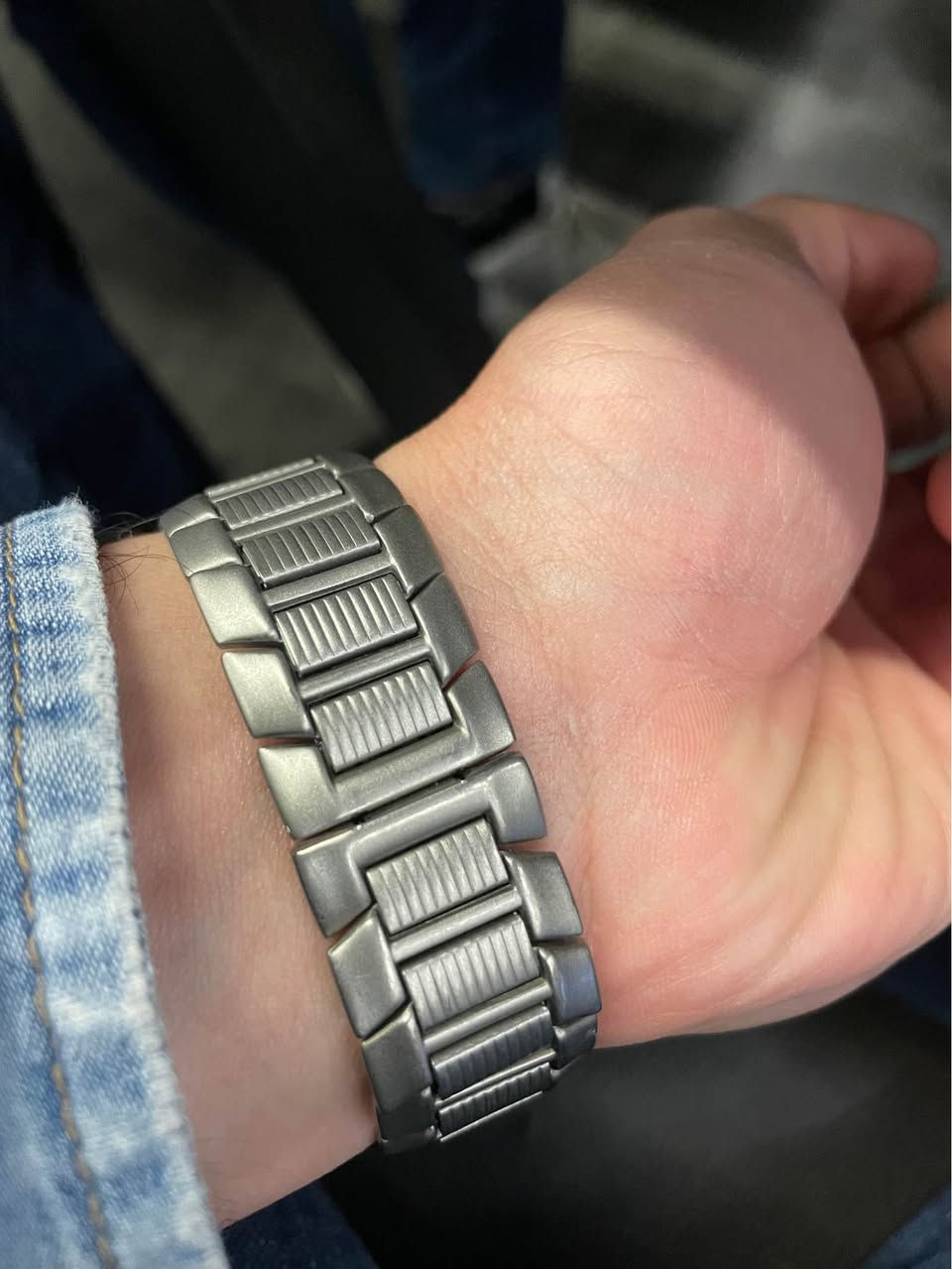 ساعة دوجينا اصلية للبيع 
60$ 
مستعمل قليل 
ضد الماء دهوك, العراق


**إذا كنت صاحب هذا الإعلان وتريد حذفه لأي سبب، رجاءا أرسل رسالة إلى الدعم الفني**