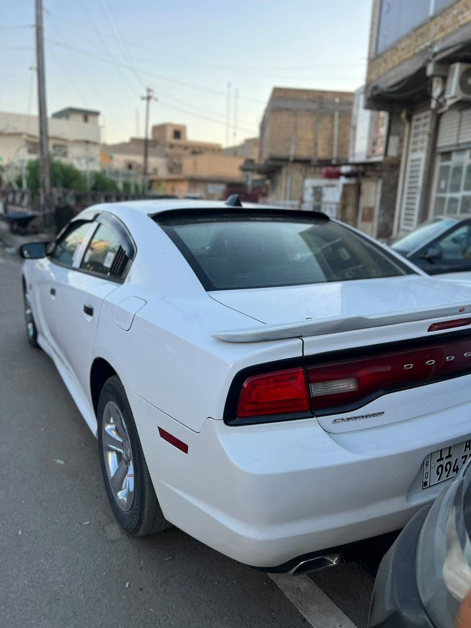 السلام عليكم
شارجر ٢٠١٢كندي كفاله عامه 
فقط بابين جلاتين والباقي كفاله 
كير ومكينه جدد ٣٦٠٠
تبريد ثلج❄ 
شاشه 
السياره مالت جناي جديده كلش 
السعر ١٥٧ وبيه مجال للشراي 
مكاني ناصريه قلعه سكر 
***********
***********
سونار موجود بالمنشور
