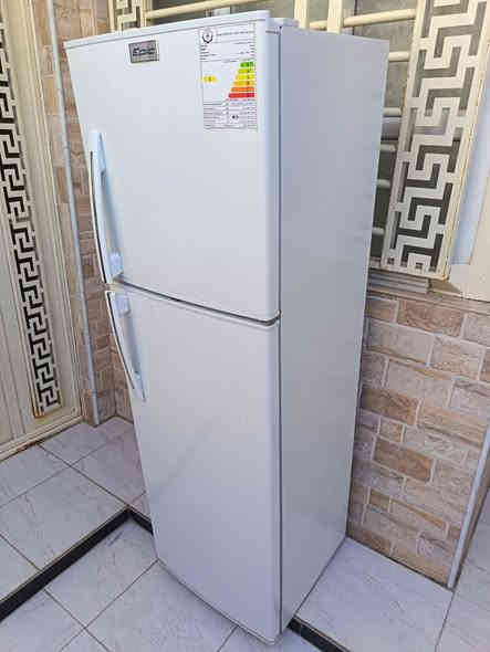 ثلاجة 14 قدم للبيع تبريد فول كامله بسعر 115
للاستفسار ***********
