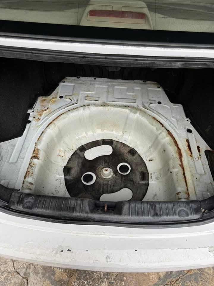 يا الله للبيع سياره النتره موديل ٢٠١١ محرك ٢٠٠٠  محرك وكير مكفولات تتفئه  تبريد   تخم تاير جدد صدر جديد   خير من. الله العنوان ديالي الخالص السود  سعر(٩٥) وبيه مجال  
الرقم *********** اسيه ***********
