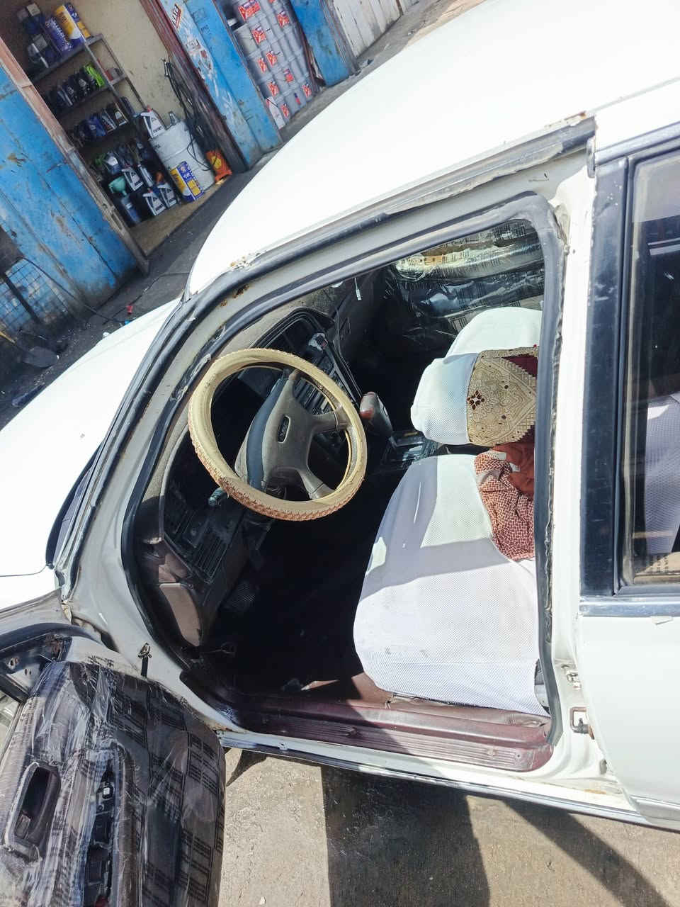 كرسته كصيف رقم الماني سنويه سنه ونص بعد محرك جديد كير مصار شهر من شديته مال كصه شرط بيه قاصر واحد بعد سنه ونص وتتحول بسم ابن عمي سيارة جاهزه شغل وطلع وين ميعجبك نص تحويره بريك بلاد مسحات بلاد حته الضفيره مال البلاد موجوده بيه هيه وعقوله السعر 42وبيه مجال‏‪***********‬‏
