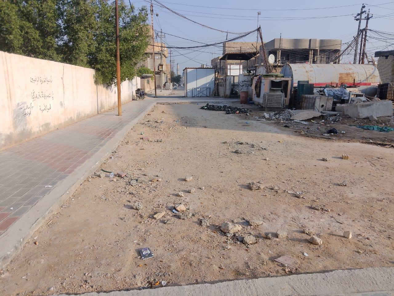 دار ينحسب قطعه  للبيع حي الامير مقابل مدرسه مالك الاشتر على الساحه المساحه سم ١٧٣,٨٨م حسب معلومات سند العقار  الدار ورثه ملاحظه الدار  ينحسب قطعه السعر ب95  وبي مجال للاستفسار يرجى الاتصال على الرقم *********** مكلف بنشر مااجاوب عل التعليقات
