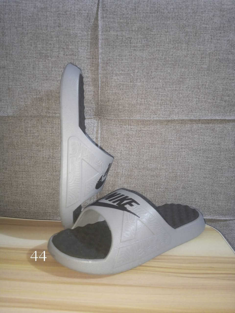 سليبرات رجالية مريحة وأنيقة
📦 توصيل لكل المحافظات 5الاف 
📩 للطلب مراسلتنا خاص
حجز الواتساب ***********
https://wa.me/9647746458778
عرض حلو سعر القطعه 8الاف القطعتين 15الف ثلاثة قطع 20 الف
