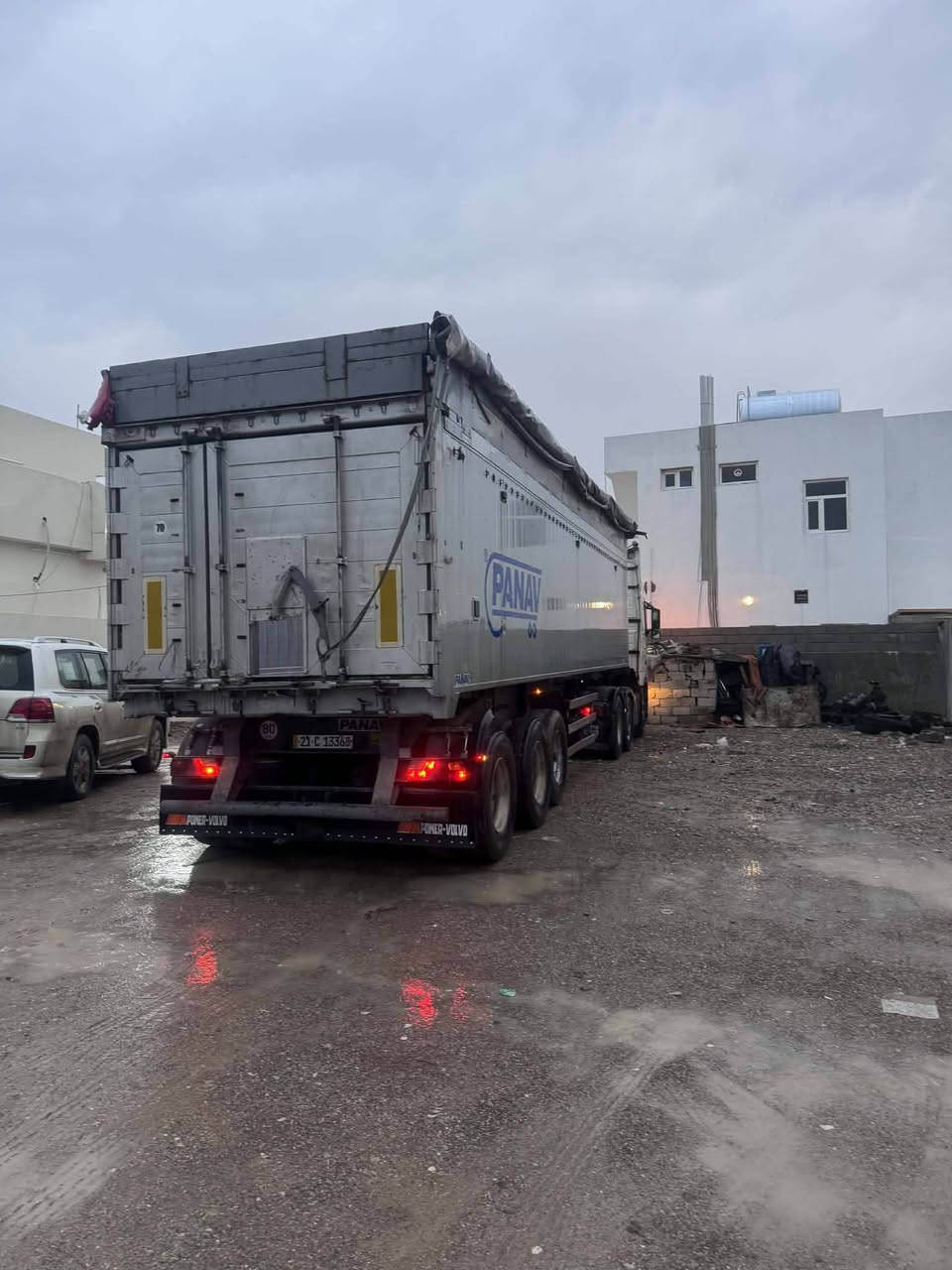 سلام عليكم بودي حنطه 3دناكير شاصي مكفول كفاله عامه حمول 50طن جاهز للشقل تخم تاير البودي مكفول كفاله عامه للستفار***********
