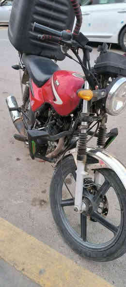 سايم  عدل موديل ١٤
نضيف من كلشي جاهز
مجفت كير ومحرك اليوم 
سنويه ولوحات تحويل مباشر
انبار صقلاويه فلوجه
السعر مليون وميه
1.100.000
***********
