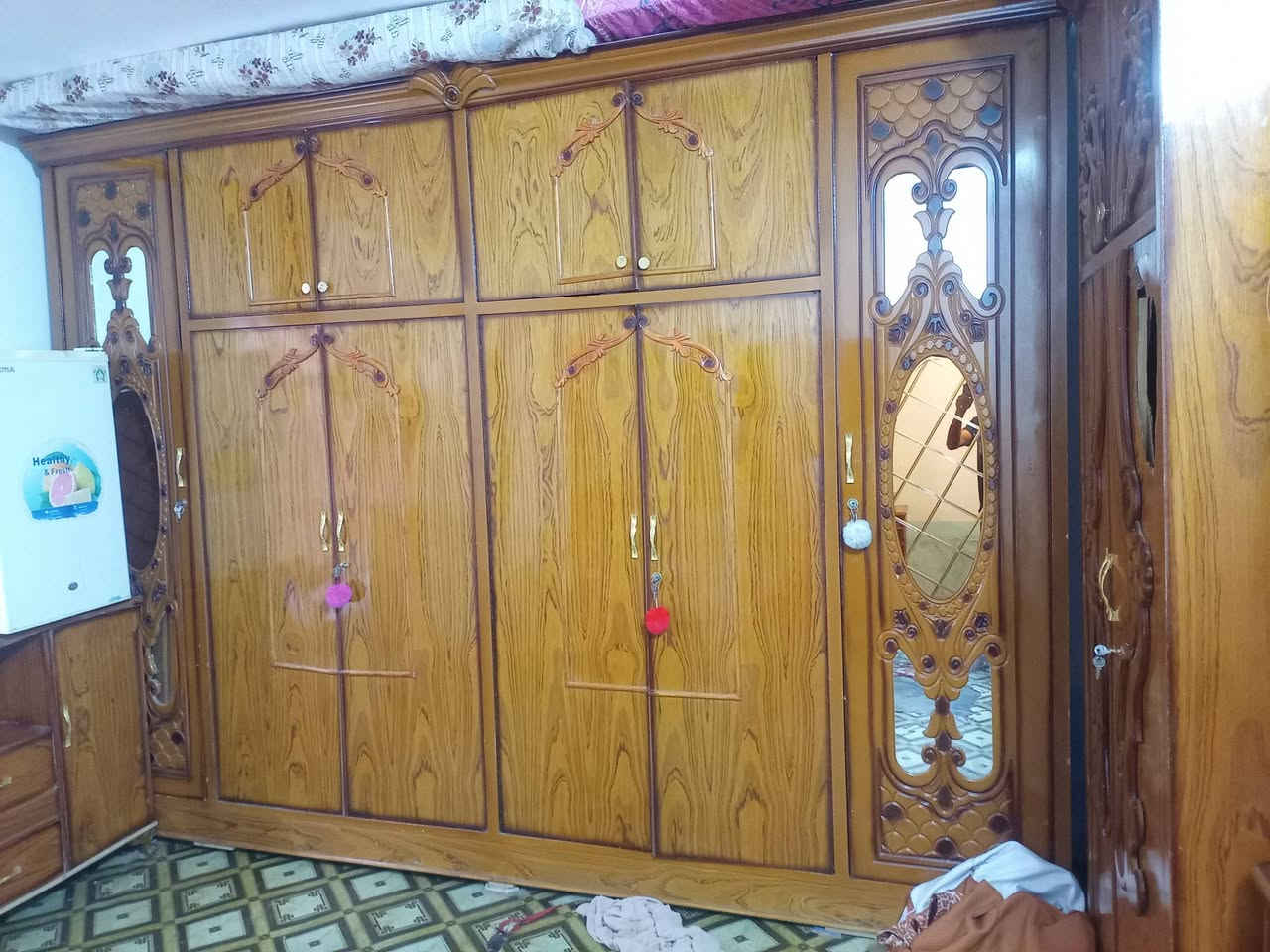 سلام عليكم كنتور للبيع السعر خاص رقم الهاتف ***********
