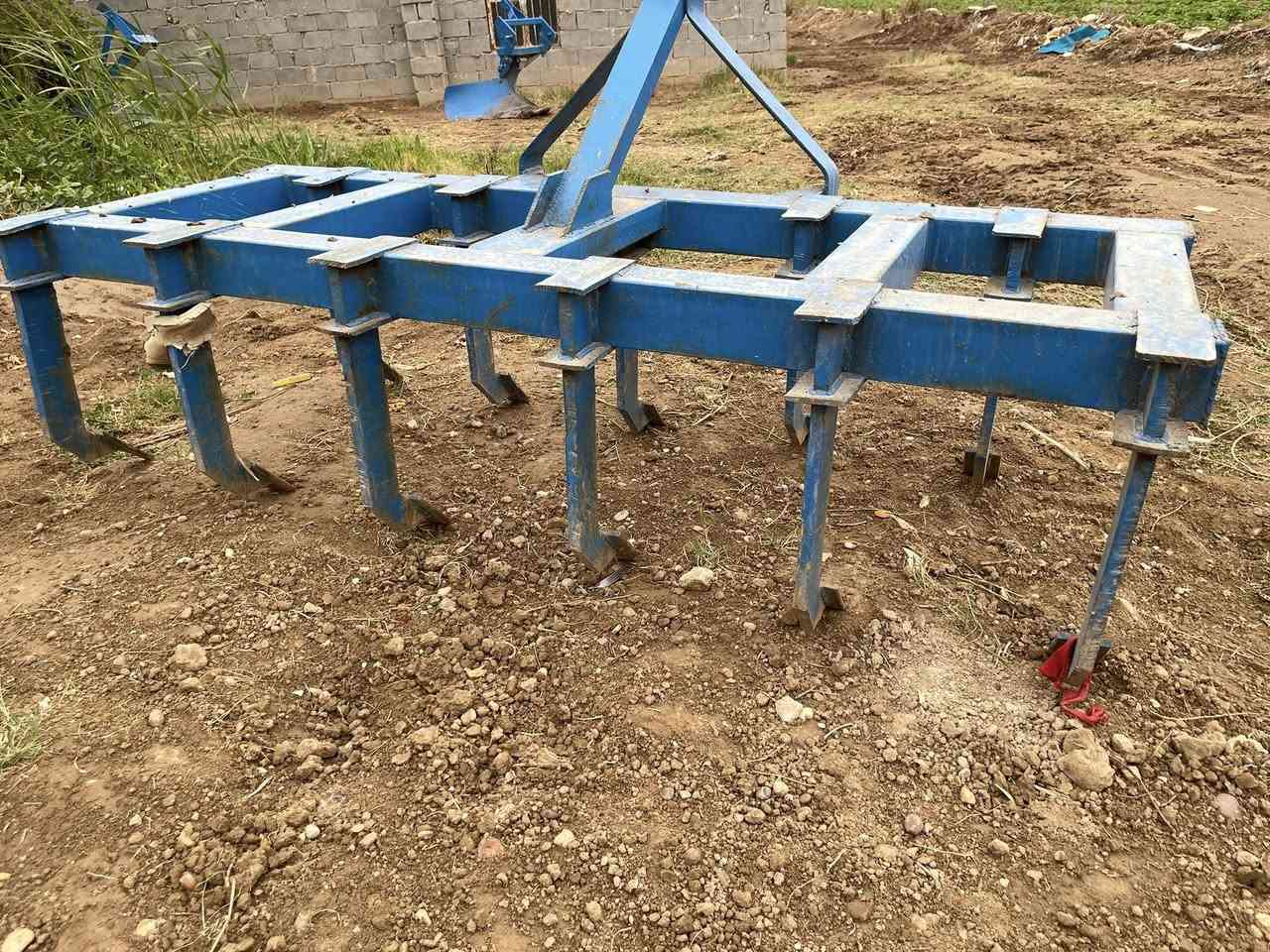 سلام عليكم
للبيع

خرماشة حدادية 
قليل مشتغله 
سعر600

معدلان حدادي
قليل مشتغل 
نظيف 
سعر 450

***********

اللطيفية كيلو 14
