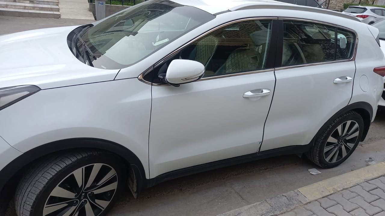 السلام عليكم
للبيع فقط

كيا سبورتج 2019 خليجي 

محرك 2000 دوش

وكالة شركة ( الدولية )

رقم بغداد ب اسمي

عداد الكيلو متر ( 79 ) الف كيلو

مكفولة من تبديل والصبغ 🆕✅✔️

شخططين واحد بل دعاميه الاماميه والخ بل دعاميه وومكحلهن

جلد الكاعيات مغلفهن فوك الكاربد وكشنات مغلفهن جلد السياره طك سلفون على ايدي قبل 6 سنوات ومداريهه دهن وبانزين كلهه محسن ومملعوب لاكهربيات ولا اي شي كلهه بلاديه حتى شاشه ماحطلهه كلهه بلاديه

نص فول 

مواصفات عادية

سويج

حساس امامي بلادي

حساس خلفي بلادي

داخل بيجي ( حمصي )

مري شفط

كشافات red

البك لايت لد 

والبلوجتكر لد 

الخ من تفاصيل معروفة

السعر 190 بي مجال بسيط جدا 

العنوان بغداد حي الجامعه 

السيارة على كلامي وافحص وين ميعجبك بيا سونار يعجبك اني حاضر ***********

وغير هذا الكلام اني خسار فلوس السونار *10
