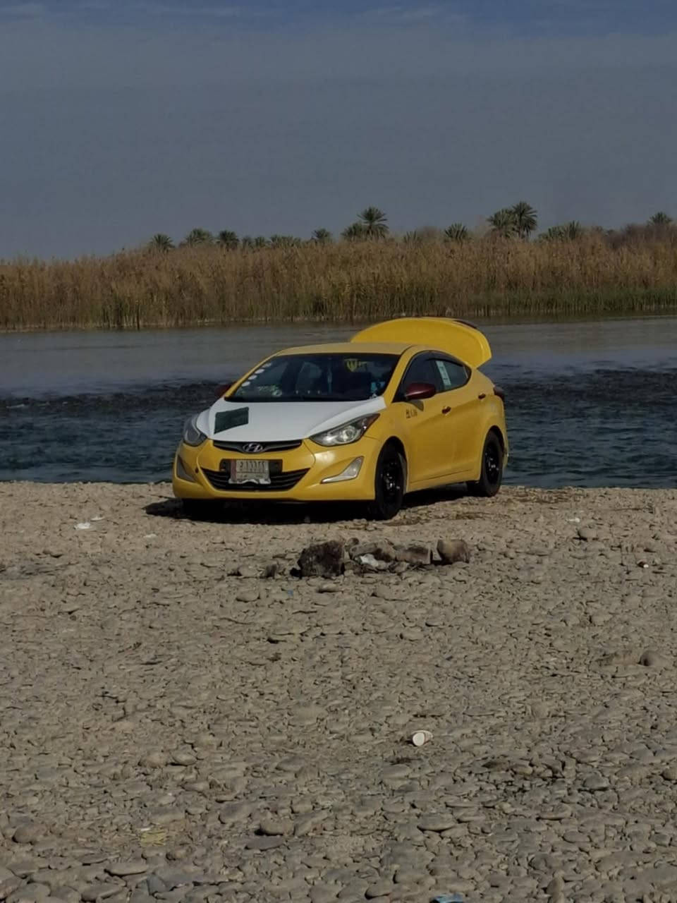 سلام عليكم الانترا 2014 سياره حلوه وكامله مكينه وكير بلصندك شادهن عله إيدي استندر حادثه جاملغ امامي مصلح حداديه حلوه تخم تاير جواه الاسفسار  مكاني صلاح الدين الدجيل ***********
