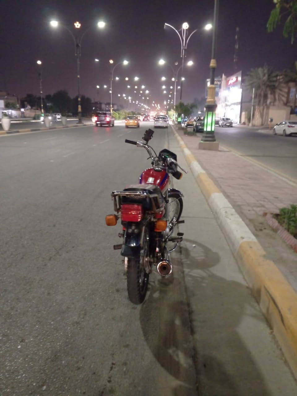 السلام عليكم دراجه اربعه كير ارشا ايراني اوراق اصولي موديل 23 دراجه نضيفه مامفتوح بيهه برغي مكينه كير كلش نضيفات للبيع السعر 750 وبيه مجال مكاني كربلاء حي النصر شارع الملعب ***********
