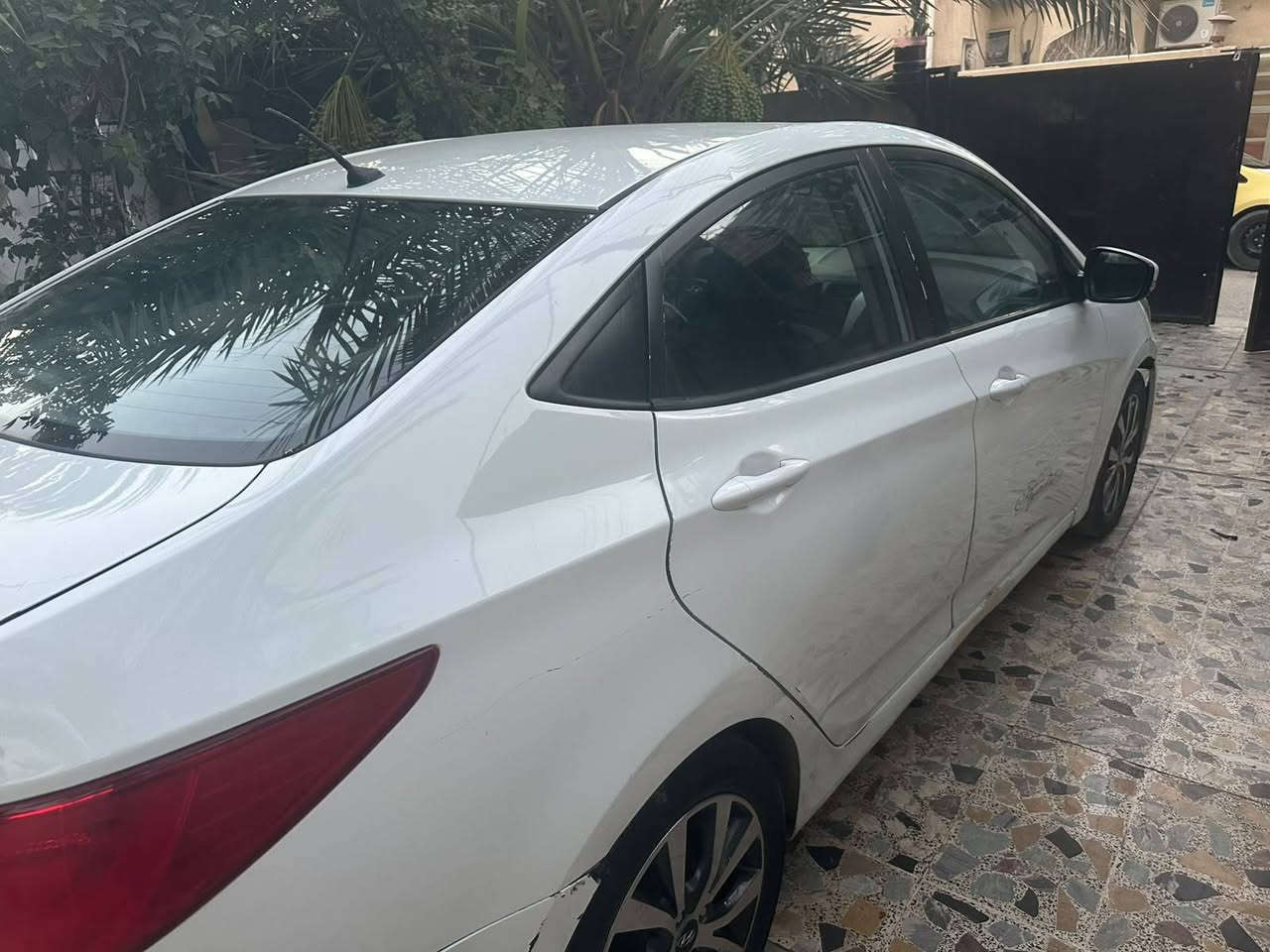 سلام عليكم اكسنت ١٦فول مواصفات رقم بغداد بسمي من شركه عندنه عله ايدنه كير محرك صدر جديد كله كفاله راديو ب٥٨***********
