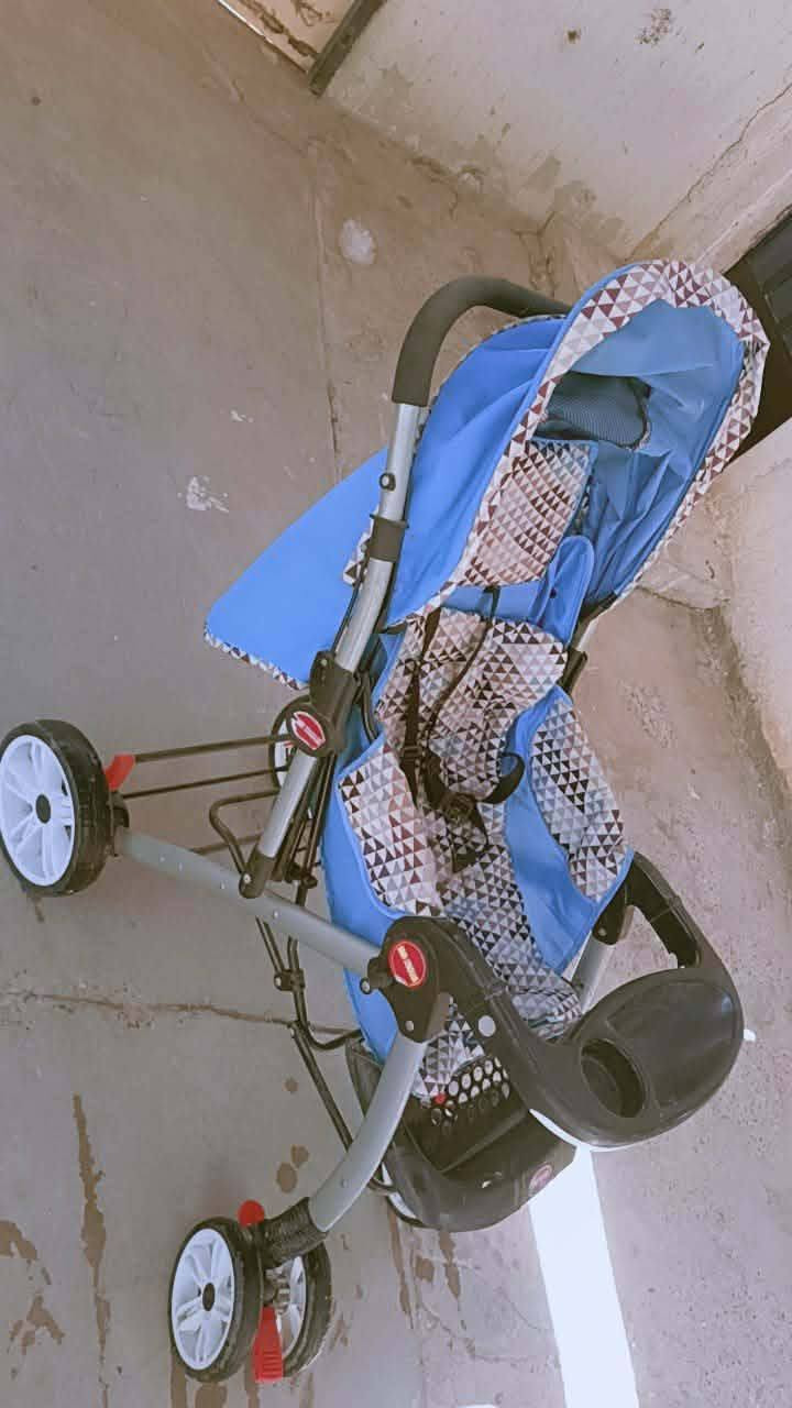 سلام عليكم
عربانه طفل نضيفه وما بيها شي رايدها 40
***********
