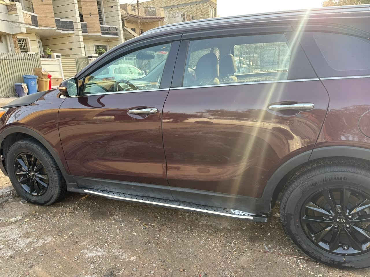 السلام عليكم 
سورنتو 2020 وارد صور الحادث مرفقة بالمنشور مواصفات عادية مو فول رقم اربيل تحويل مباشر مكينة 2400Gdi السعر 185و بيها مجال قليل مكاني بغداد للأستفسار ‭0771 788 0219‬
