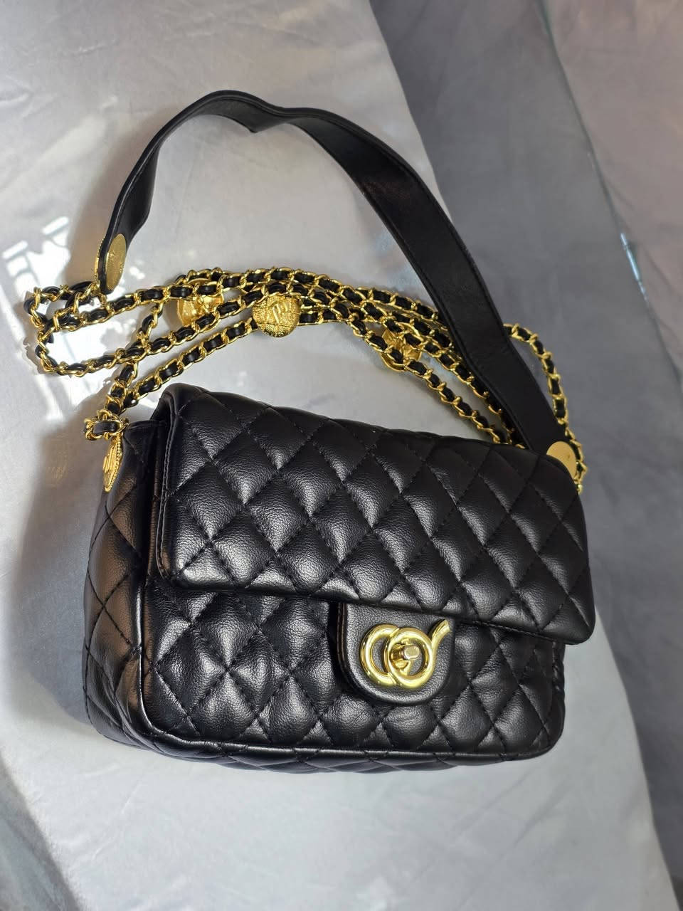 شوفو جمال القطع كلهن اصليات وماركات عالميه واسعارنا مناسبه وكل طلب وياه. هديه الطلب الي يعبر 35توصيله مجاني.


**إذا كنت صاحب هذا الإعلان وتريد حذفه لأي سبب، رجاءا أرسل رسالة إلى الدعم الفني**