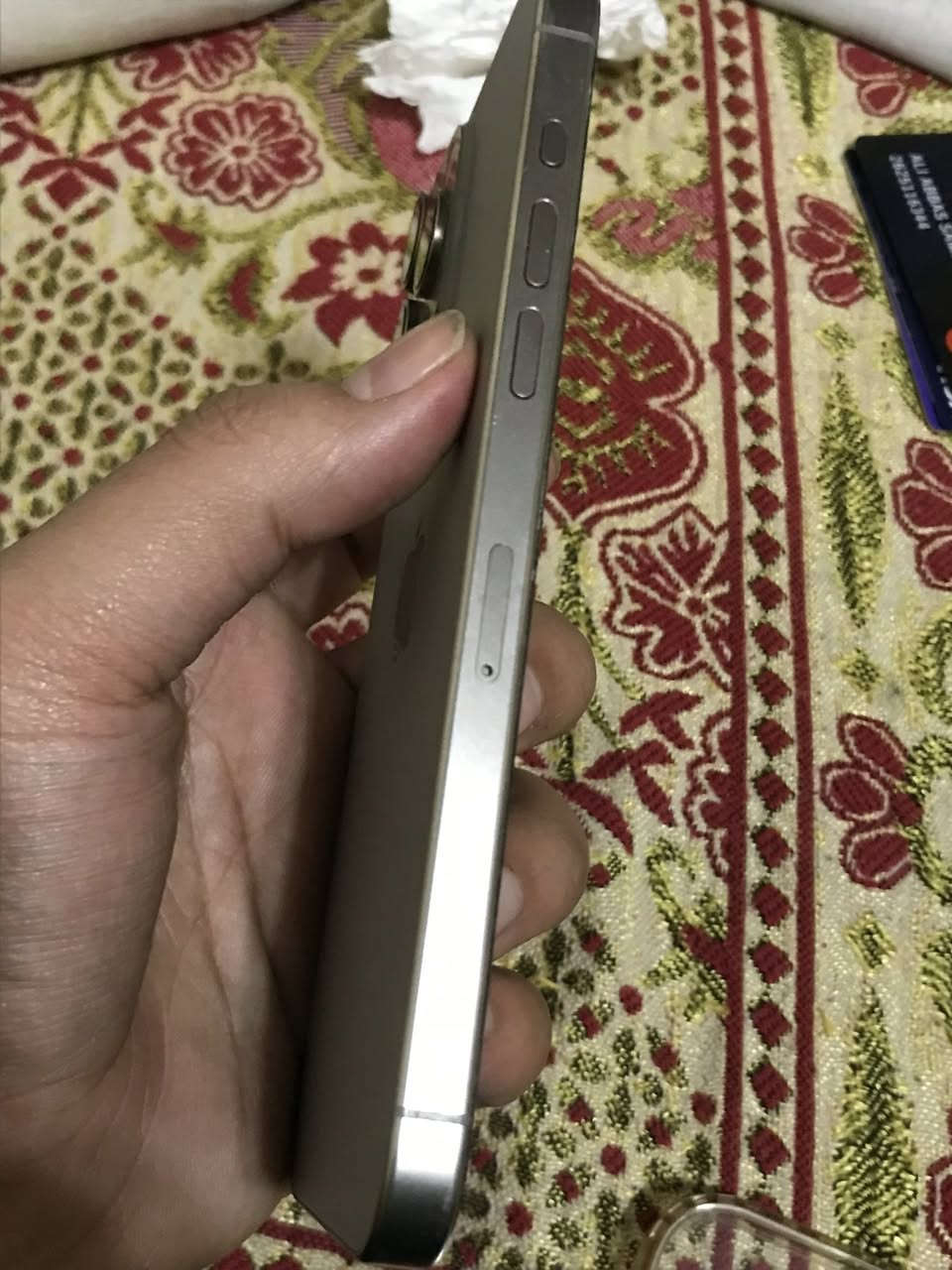 15 برو ماكس
بطاريه بلاديه نسبه البطاريه 89 نزلت قبل سبوع 
جهاز نضيف شخط مابي تجي تفحص تودي لأي مكان يعجبك جهاز ذاكرة 256 كارتونه كدامك وكيبل كدامك وراس شاحنه الاصلي 
عنواني  بغداد مدينه الصدر 
***********
سعر الجهاز 1100 وبي مجال
