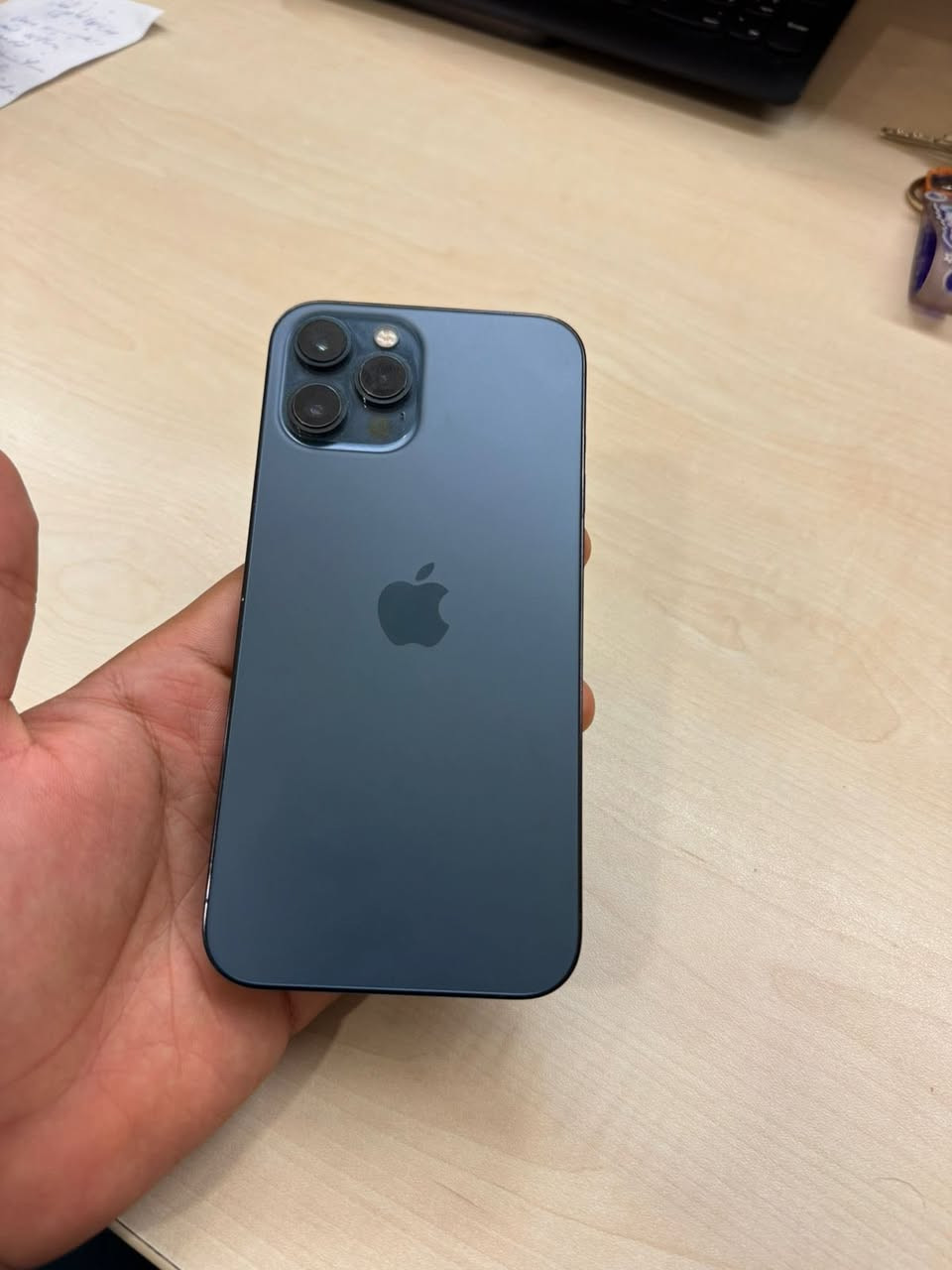 سلام عليكم
آيفون ١٢ برو ماكس 

شرق اوسط ذاكره ٢٥٦ بطاريه ٩٣ لا مفتوح ولا مزلوغ ولا مبدل بيه اي قطعه

مكاني كربلاء الحر قرب المستشفى التركي 

***********
