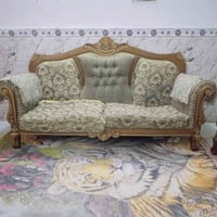 طخم 4ازواج ثنام كبار واثنين زغار للبيع ب١٥٠ الف 07877992537