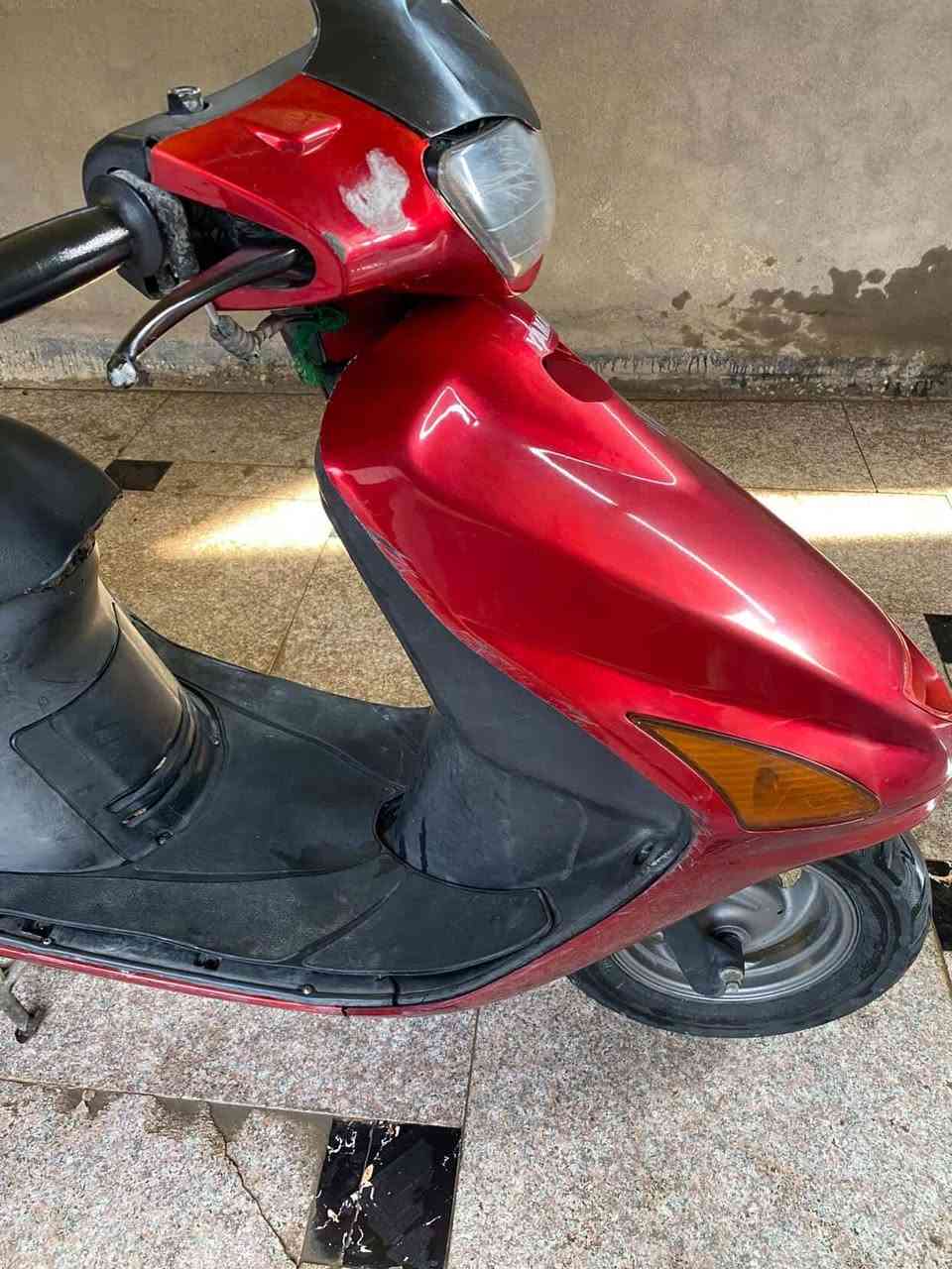 دراجة فراشة ما صارلها هواي من نزلتها من الرمبة دراجة ما ناقصها اي شي سلف كهربائيات اشاير كلوبات نكرة من الصبح دبلات و مداريها بل دهن دراجة ناشفة للبيع راسلني خاص او رقمي ***********
550 و بيها مجال للجية
