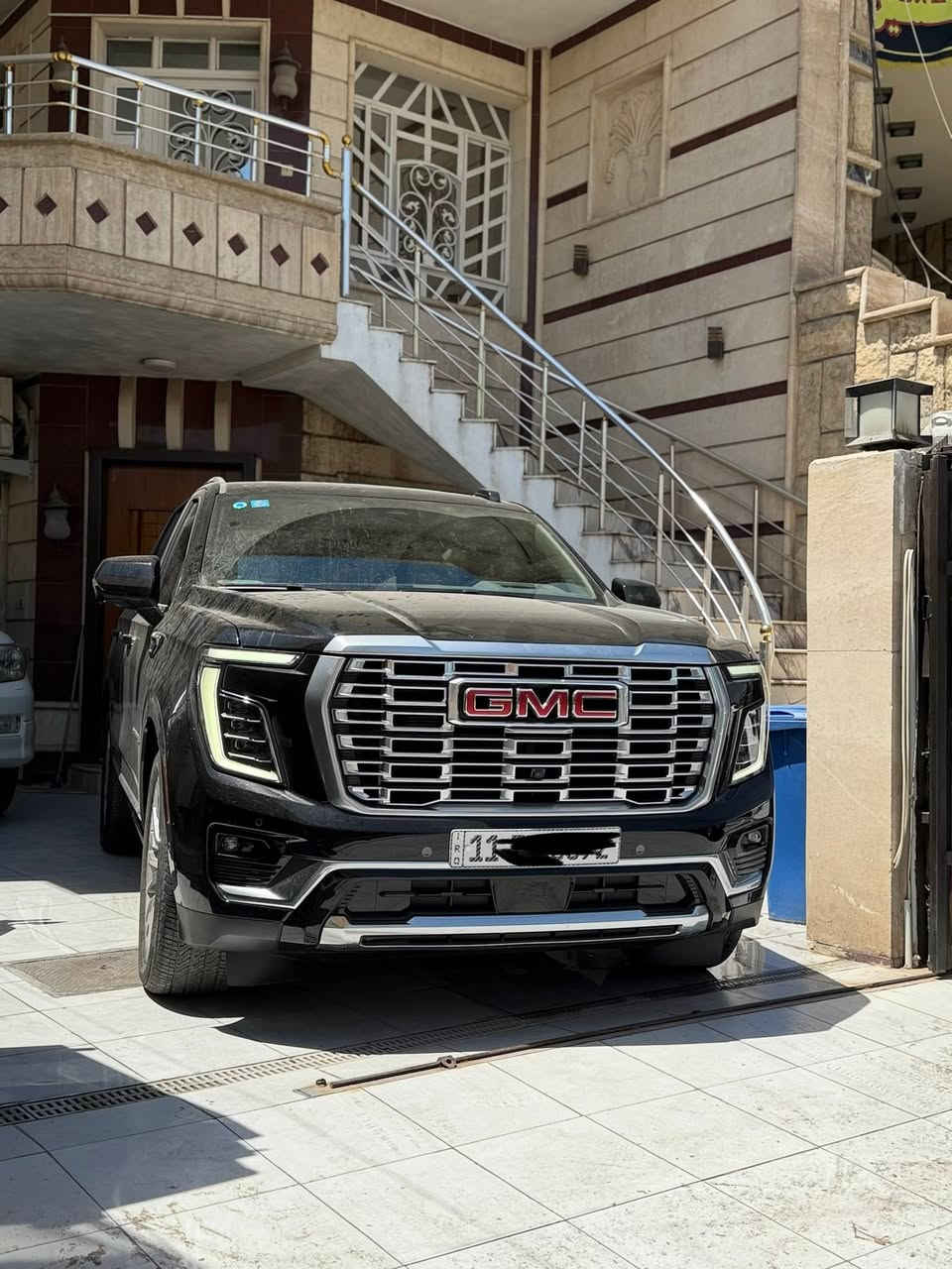 السلام عليكم
🔹 للبيع جي إم سي يوكن دينالي 2025
🔹 GMC YUKON DENALI 2025

▪️ وكالة المنصور
▪️ كفالة عامة السونر بلمنشور
▪️ رقم بغداد
▪️ ممشى 23 ألف كم فقط
▪️ بحالة الوكالة
▪️ مغلف PPF كامل بقيمة 2000$

⭐️ مواصفات دينالي VIP فول

✅ محرك V8 سعة 6200cc
✅ شاشات خلفية مع HDMI
✅ تبريد 3 مناطق
✅ Apple CarPlay Wireless
✅ مرآة كاميرا
✅ كاميرات 360°
✅ حساسات أمامية وخلفية
✅ تشغيل وإطفاء أوتوماتيكي
✅ ثلاجة تبرد حتى -5°
✅ رادار
✅ نظام المحافظة على المسار
✅ دفع رباعي وثنائي مع التحكم
✅ هاند بريك كهربائي
✅ شاشة عرض معلومات على الزجاج (HUD)
✅ ستيرن كهربائي
✅ نظام النقطة العمياء
✅ مراقبة ضغط الإطارات
✅ مراقبة فلتر الهواء
✅ سقف بانوراما
✅ مستشعر حركة خلفي
✅ كراسي VIP منفصلة
✅ تصعيد وتنزيل الصف الثالث كهربائياً
✅ كراسي أمامية تدفئة وتبريد
✅ كراسي خلفية تدفئة
✅ ستيرن تدفئة
✅ تشغيل عن بُعد
✅ حفظ وضعية الكراسي للسائق
✅ منافذ Type-C أمامية وخلفية وللصف الثالث
✅ طي الكراسي الوسطية كهربائياً ويدوياً
✅ فتح الصندوق بالقدم

💰 السعر: 75,800 دولار وبيها مجال 

📍 مكان السيارة: بغداد - شارع فلسطين

📞 للاستفسار:
***********
