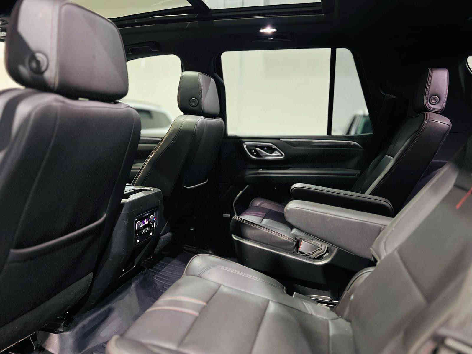 شوفليت تاهو RST موديل 2023 
حجم المحرك 5300 المرغوب 
الضرر فقط بونيد صبغ مكانين تعديل بارد PDR 
رقم الشاصي 1GNSKRKD3PR210239 
السيارة بدون رقم تترقم دهوك 
صورة الحادث مرفقة 
السعر المطلوب 44000 $ 
الاستفسار 
***********
*********** دهوك
