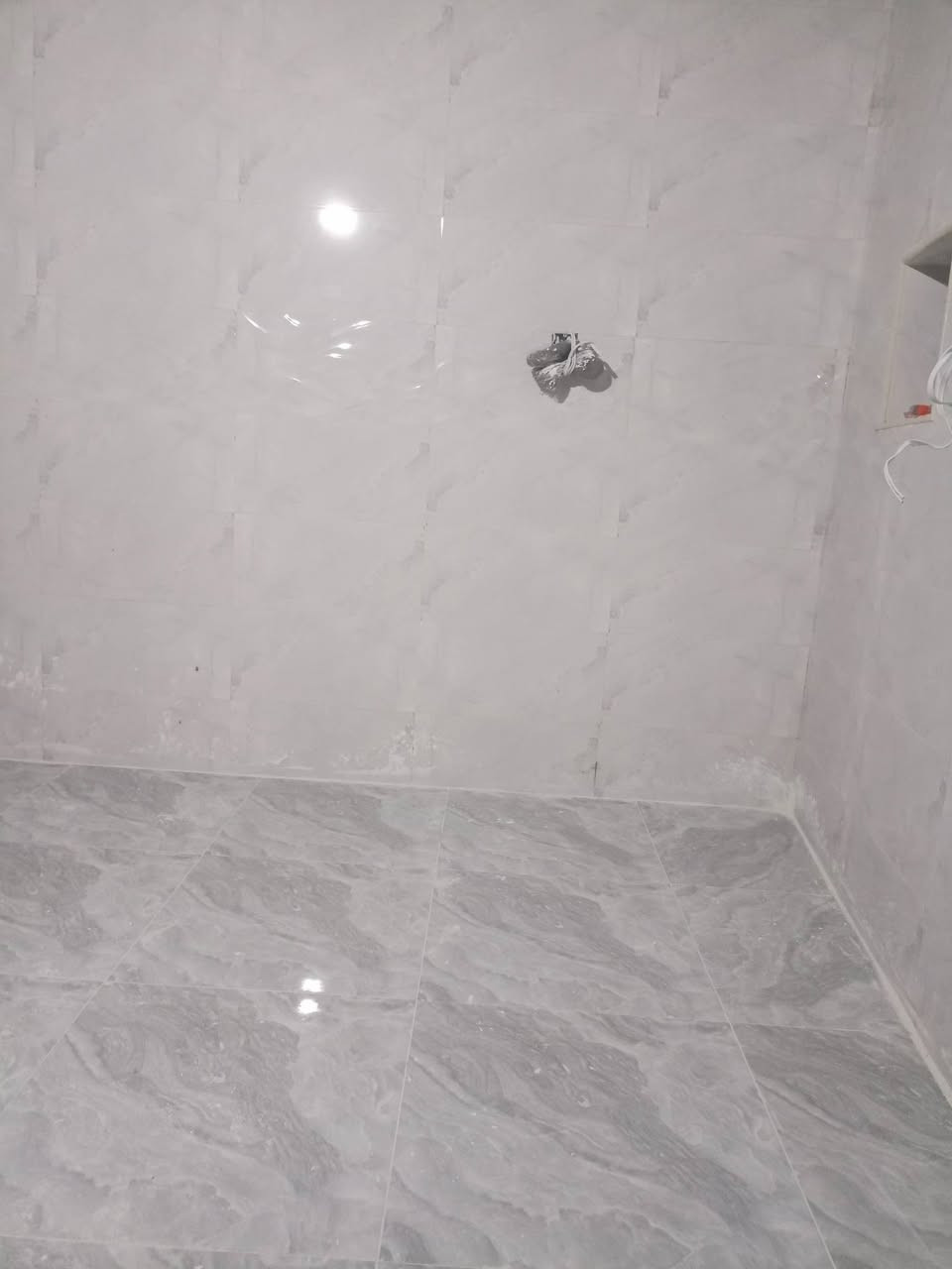 اسطى سيراميك متفرق حاليا اسعار مناسبه للتواصل ***********اسيا***********
