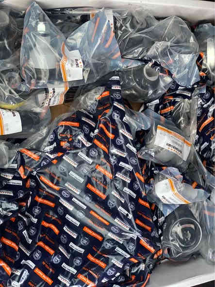 صدر حدادية كامله جديده ماركة ماستر كراون الاصليه كارتون كامل من موديل 2011لحد 2023و السعر بلاششش 160 ويوجد توصيل داخل البصرة ب5والي يحب يجي ياخذها براحته..ويوجد كميات لأصحاب الجمله واسعار انسب للجمله واخوان بيها ربح للجمله خير من الله

 واتس اب ورصيد *********** الزبير
